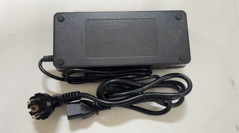 Carica batteria 58.8V 3A per Monopattino Elettrico KuKirin G2 Master (Versione B)